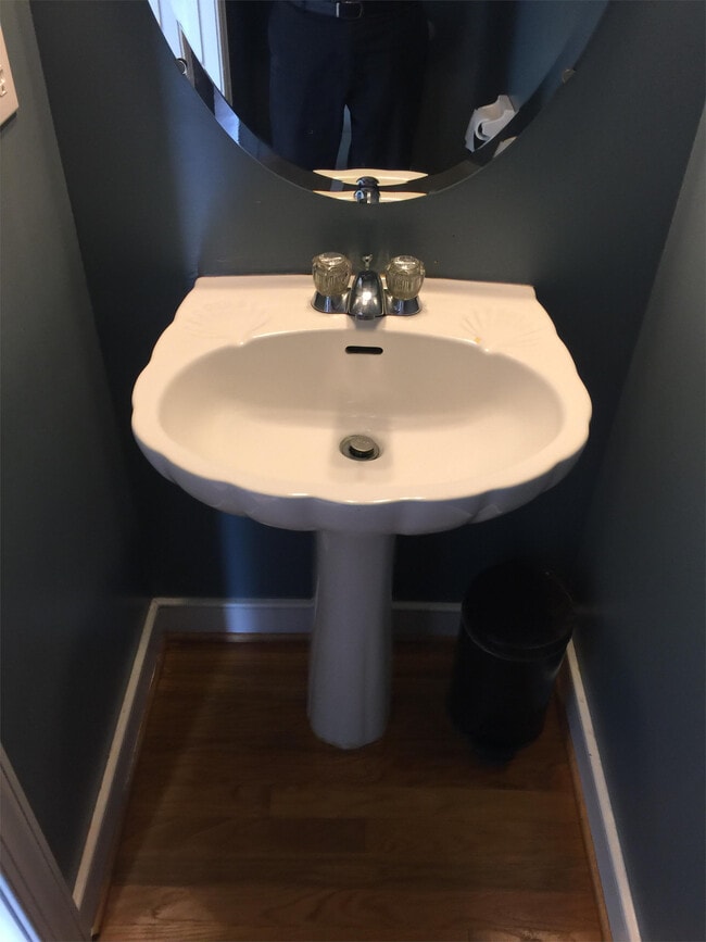 Building Photo - 1834 Rolfe Way