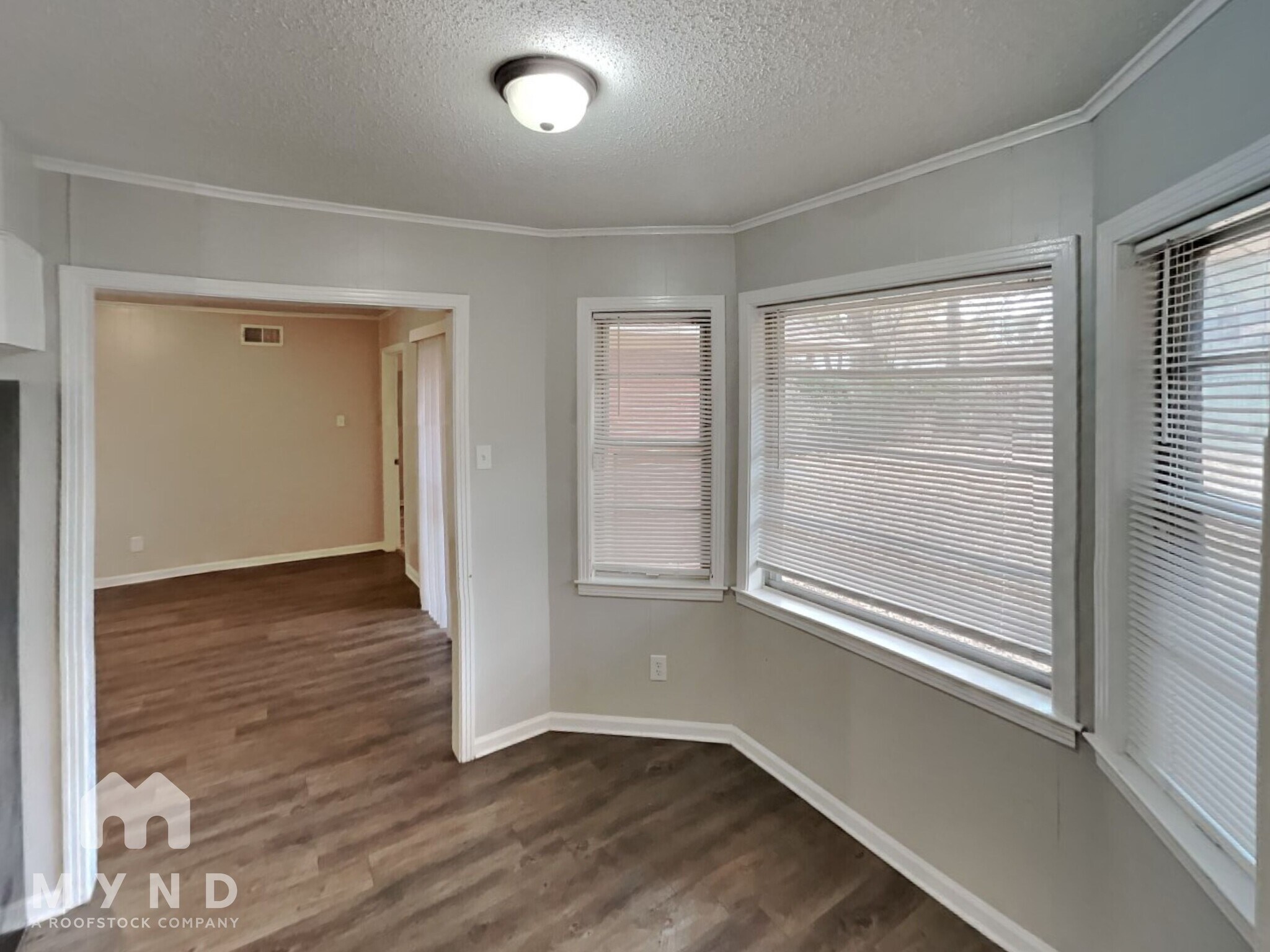 Building Photo - 5160 Rolling Meadows Dr