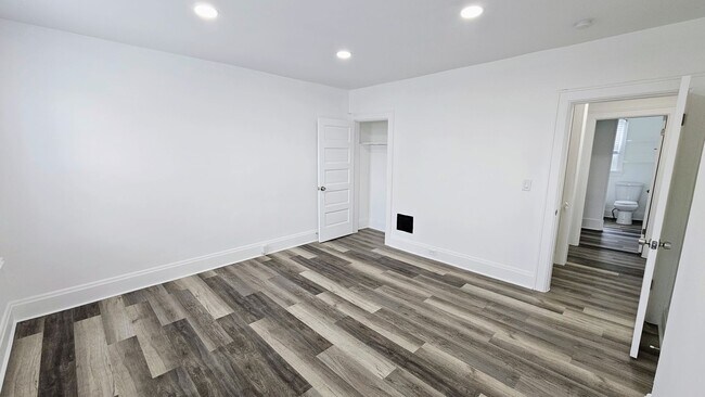 Building Photo - 1417 Gault St