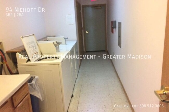 Building Photo - 94 Niehoff Dr