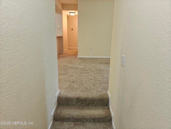 Building Photo - 10075 GATE N Pky