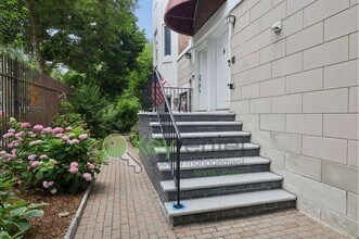 Building Photo - Spacious 2BR/2BA Duplex in Gated Community with Parking, Washer/Dryer & NYC Skyline Views
