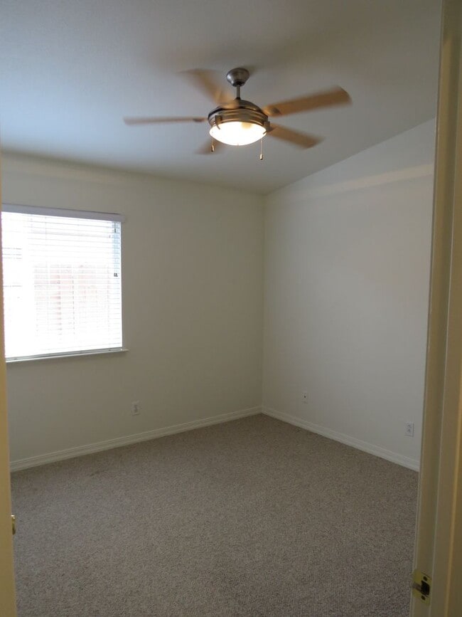 Building Photo - Beautiful River Oaks Single Story Corner Home Near Taylor Elementary School