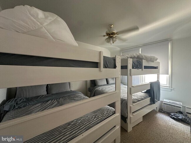 Building Photo - 12 N Swarthmore Ave