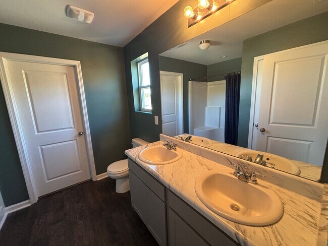 Building Photo - Single Family Home in Cul-de-sac- Holly Ridge