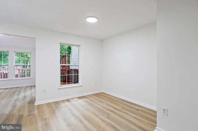 Building Photo - 15 Silver Birch Ct