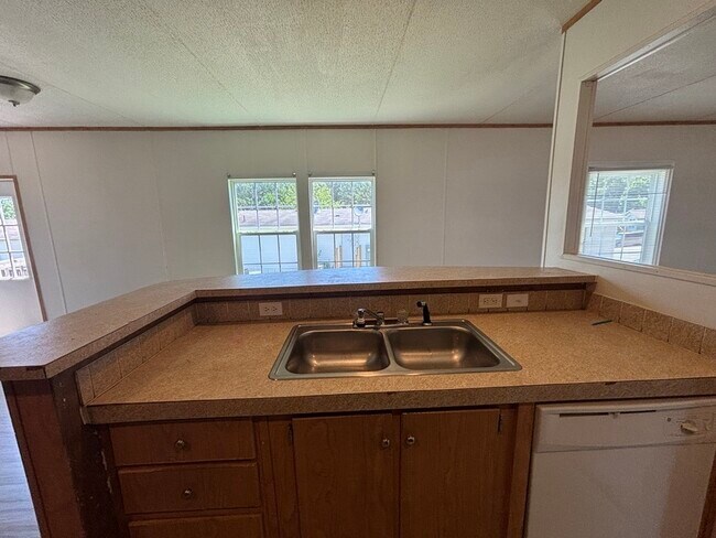 Building Photo - 10111 Piney Creek Ct