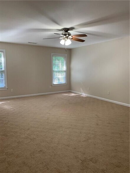 Building Photo - 1207 Dunwoody Village Dr