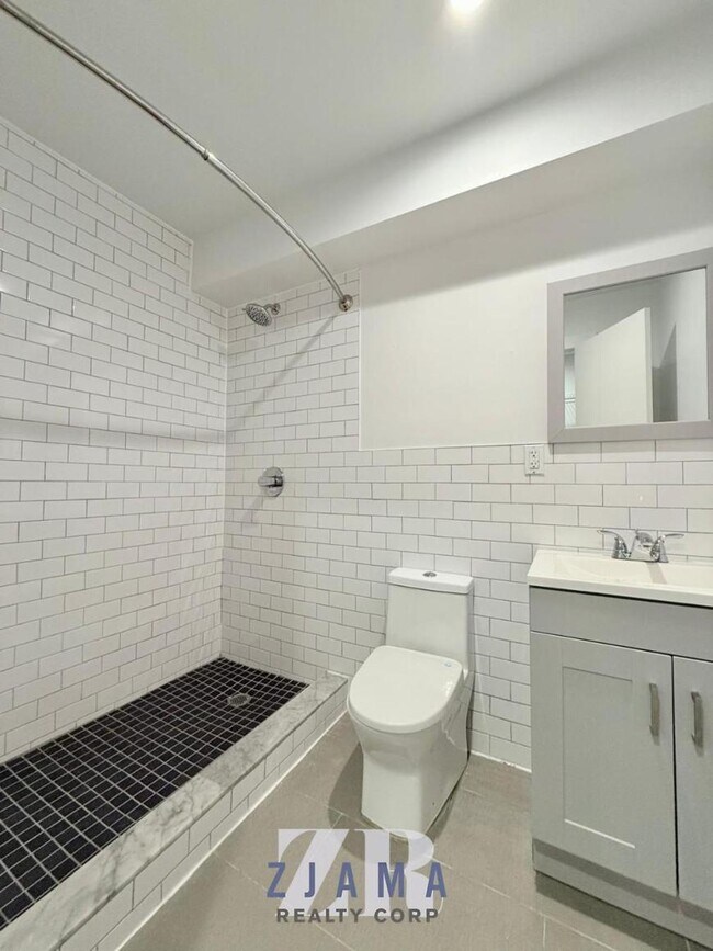 Building Photo - 1 bedroom in Brooklyn NY 11233