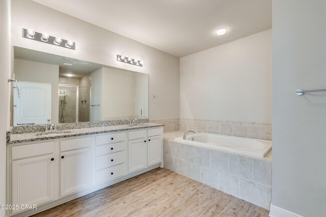 Building Photo - 116 Fossil Falls Ln