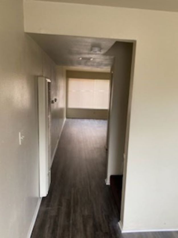 Building Photo - 1451 W 105th St