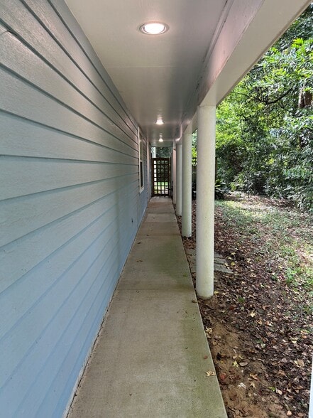 Building Photo - 1488 Mitchell Ave