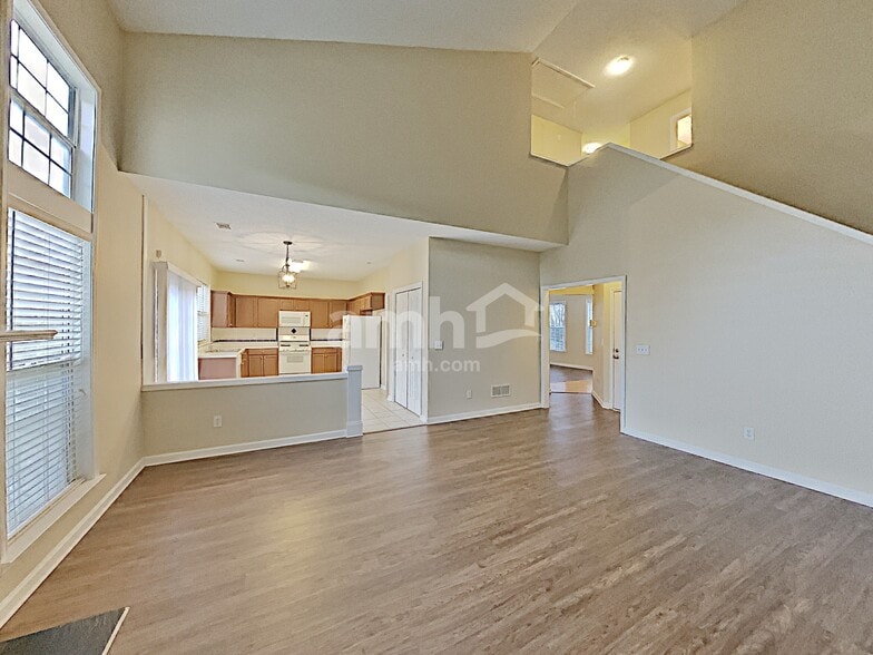 Building Photo - 2208 Sprucewood Dr NW