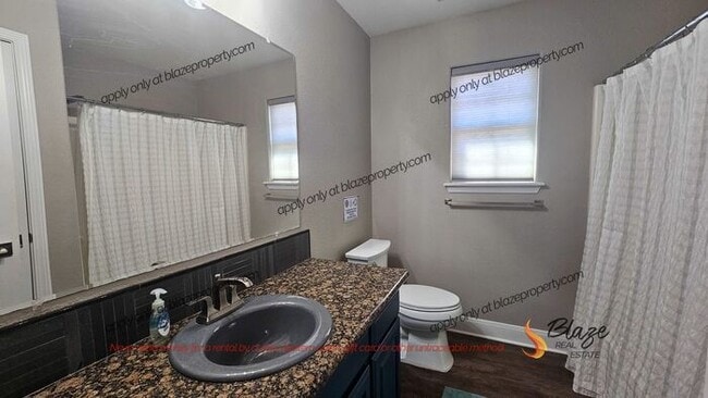 Building Photo - Preleasing - Lovely 3 Bedroom home in Trad...