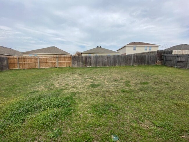 Building Photo - Beautiful Single Family Home in Saginaw