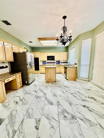 Building Photo - 1321 Pawnee Trail