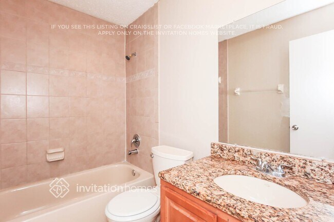 Building Photo - 821 Sunridge Point Dr