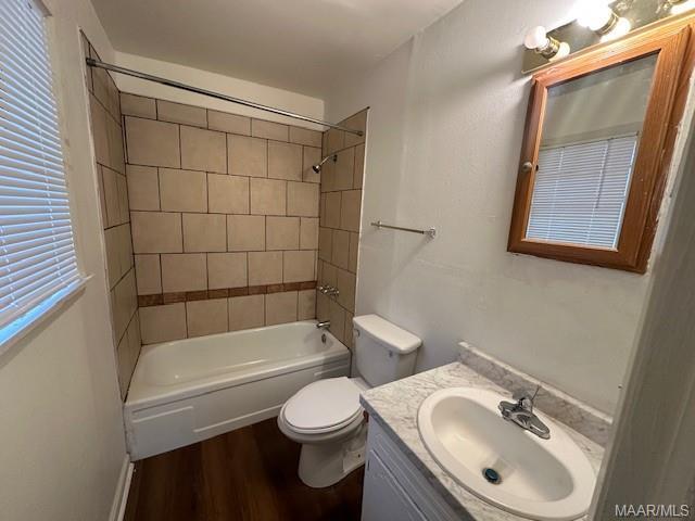 Building Photo - 416 St James Church Loop