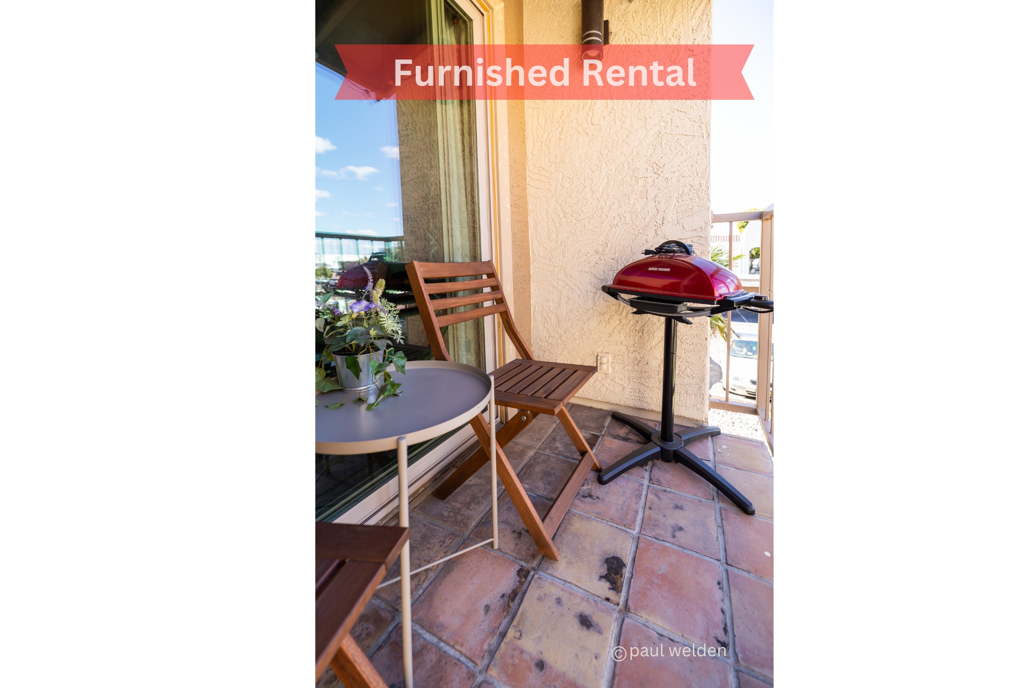 Balcony with electric grill - 1111 E University Dr