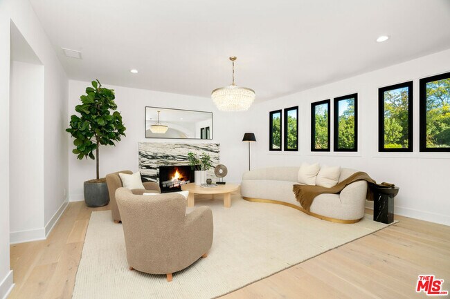 Building Photo - 4608 Westchester Dr