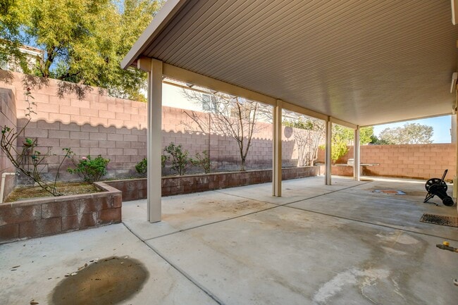 Building Photo - 6416 Shawnee Springs Ct