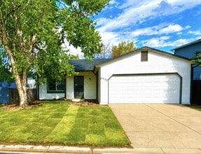 Building Photo - AVAILABLE NOW!
Charming Home in the Cottonwood Community!