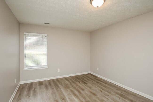 Building Photo - 765 Baskins Cir