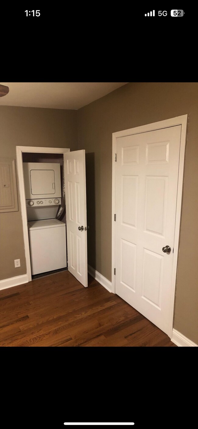 Building Photo - 1228 S 8th St