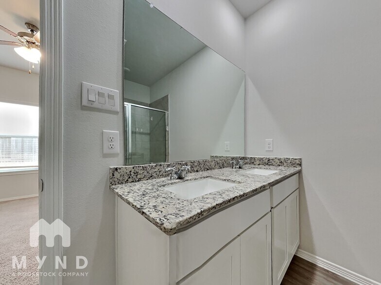 Building Photo - 23342 Kinsfolk Dr