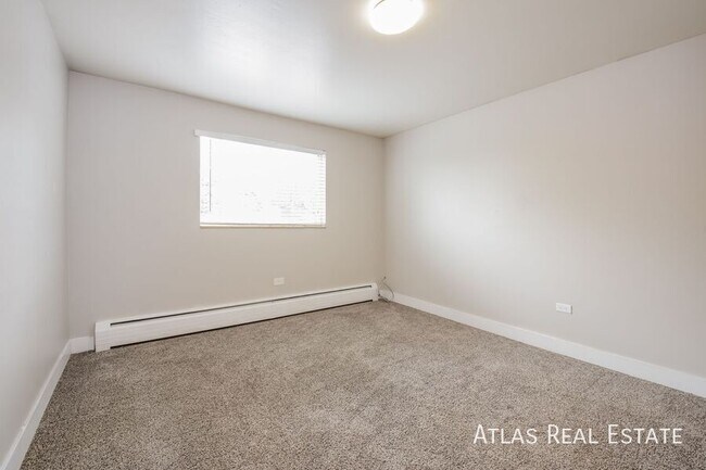 Building Photo - 3150 N Harlan St