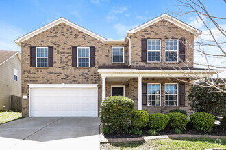 Building Photo - 208 Elderberry Way