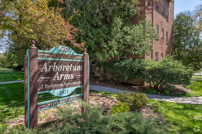 Primary Photo - Arboretum Arms