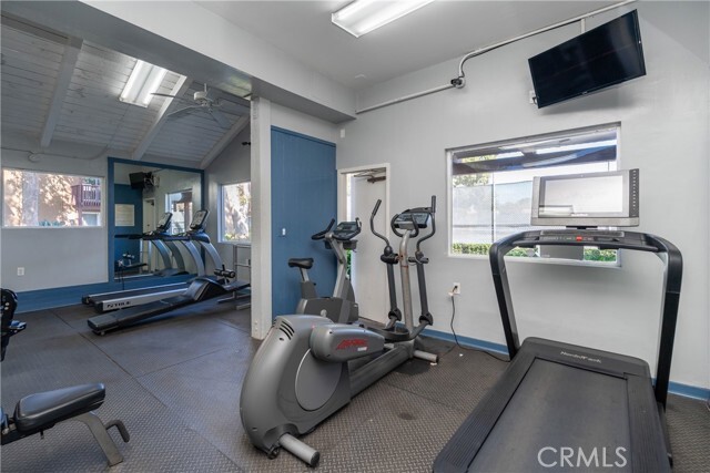 Building Photo - 1030 W MacArthur Blvd