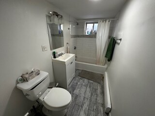 Building Photo - 67 Chiswick Rd