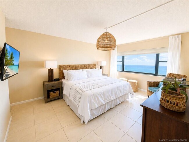 Building Photo - 7380 S Ocean Dr