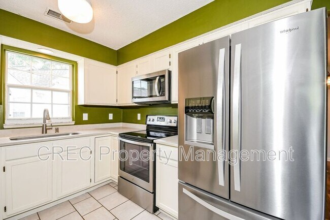 Building Photo - 207 Lynton Ct