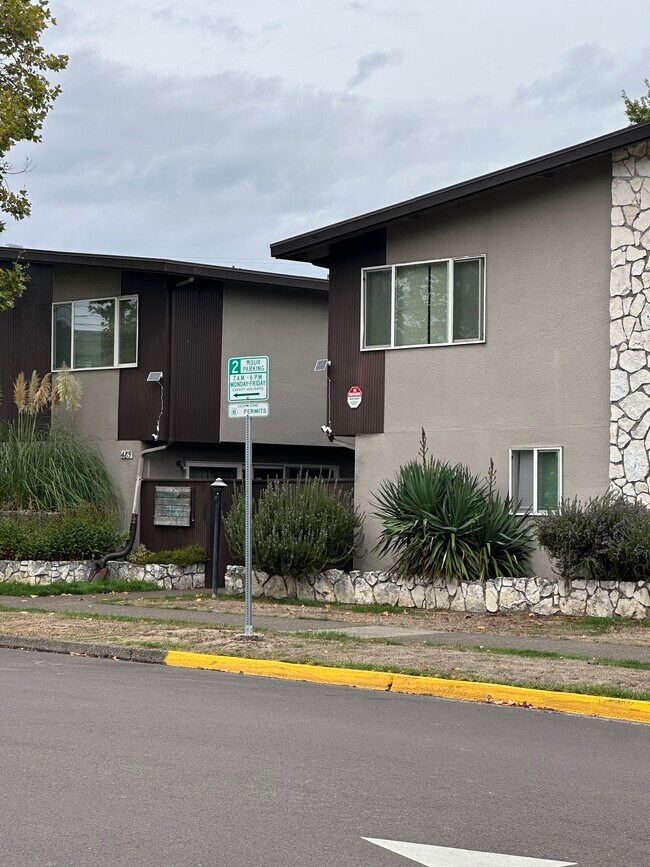 Building Photo - Rockwood