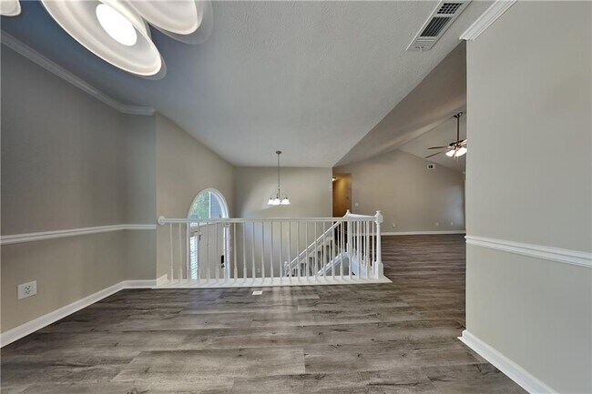 Building Photo - 204 Leighs Grove Ct