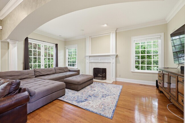Building Photo - 7410 Ratchford Ct