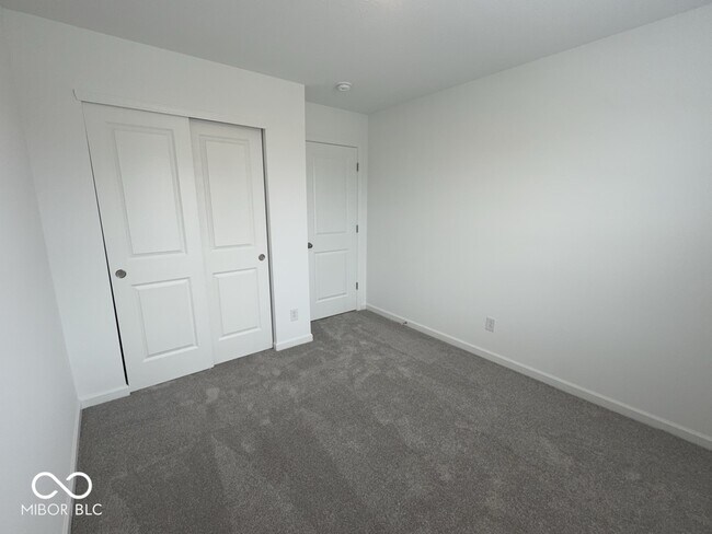 Building Photo - 3469 Seminole Dr