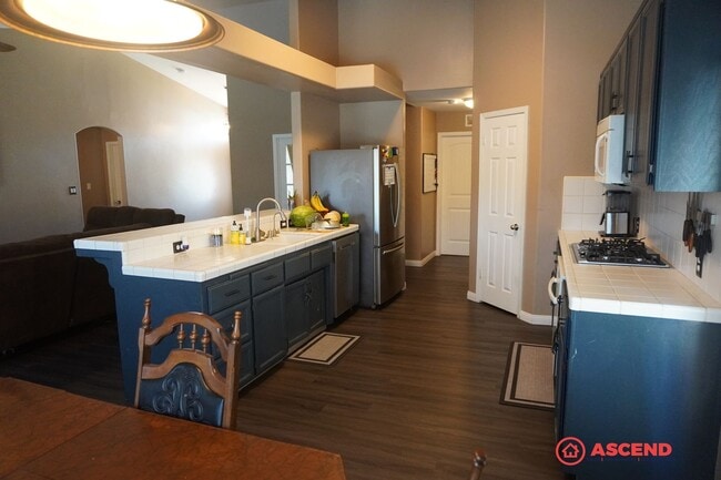 Building Photo - Beautiful 3 Bedroom + Office Home with a Pool!