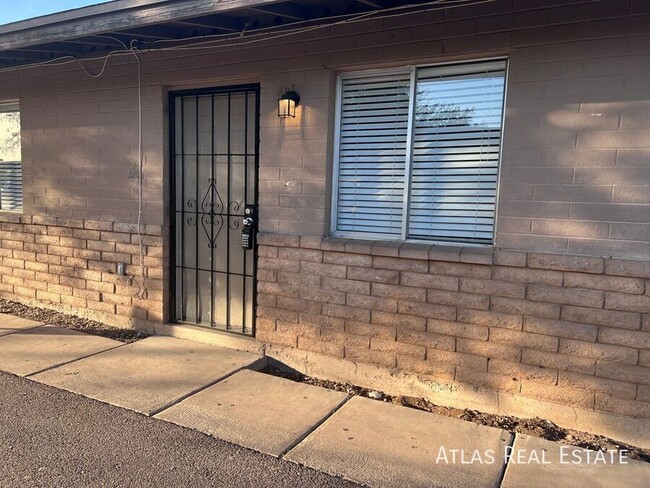 Building Photo - 8315 N 61st Ave
