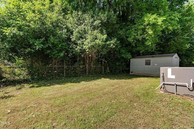 Building Photo - 1212 Pender St