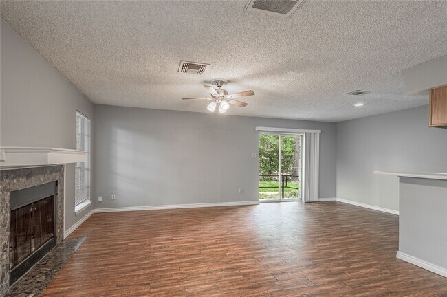 Building Photo - 1228 Ave O