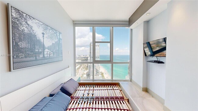 Building Photo - 18201 Collins Ave