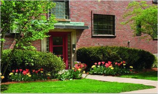 Building Photo - 70 St Paul St