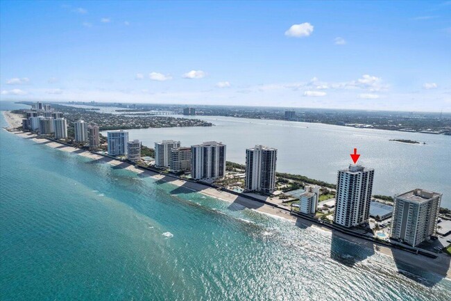 Building Photo - 5420 N Ocean Dr