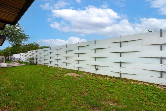 Building Photo - 420 Starlight Vlg Lp