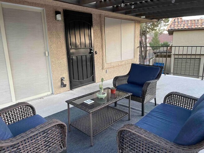 Building Photo - 1824 Plum Ct