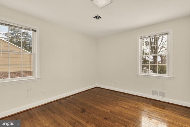 Building Photo - 2736 Stephenson Ln NW